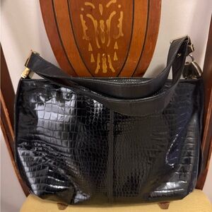 Koret Elegant Black Crocodile-Embossed Women's Bag